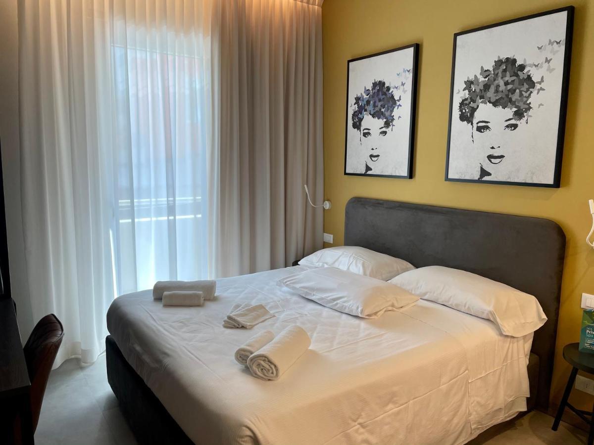 Hotel Iris Jesolo Buitenkant foto