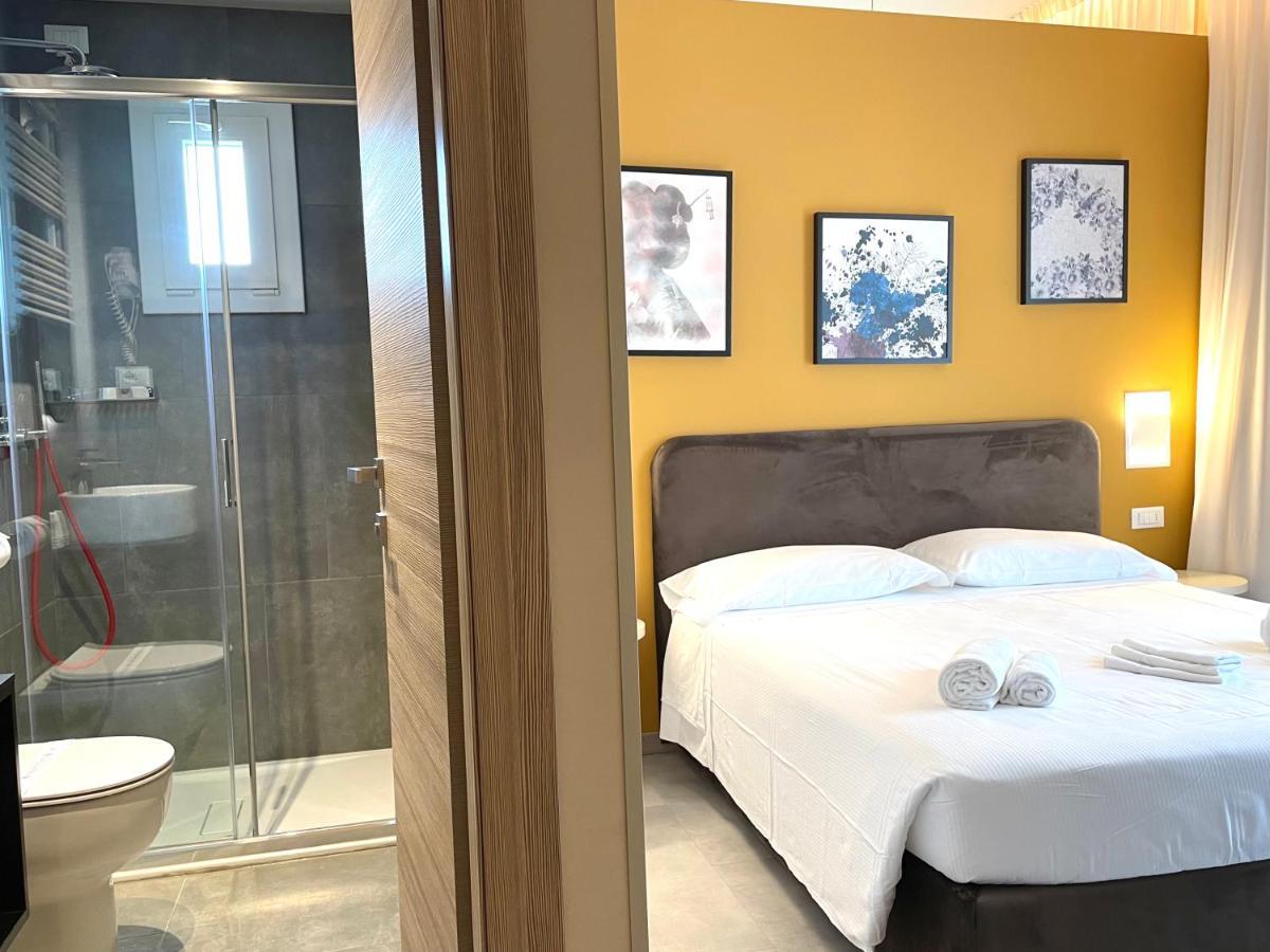 Hotel Iris Jesolo Buitenkant foto