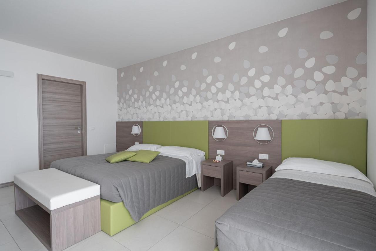 Hotel Iris Jesolo Buitenkant foto