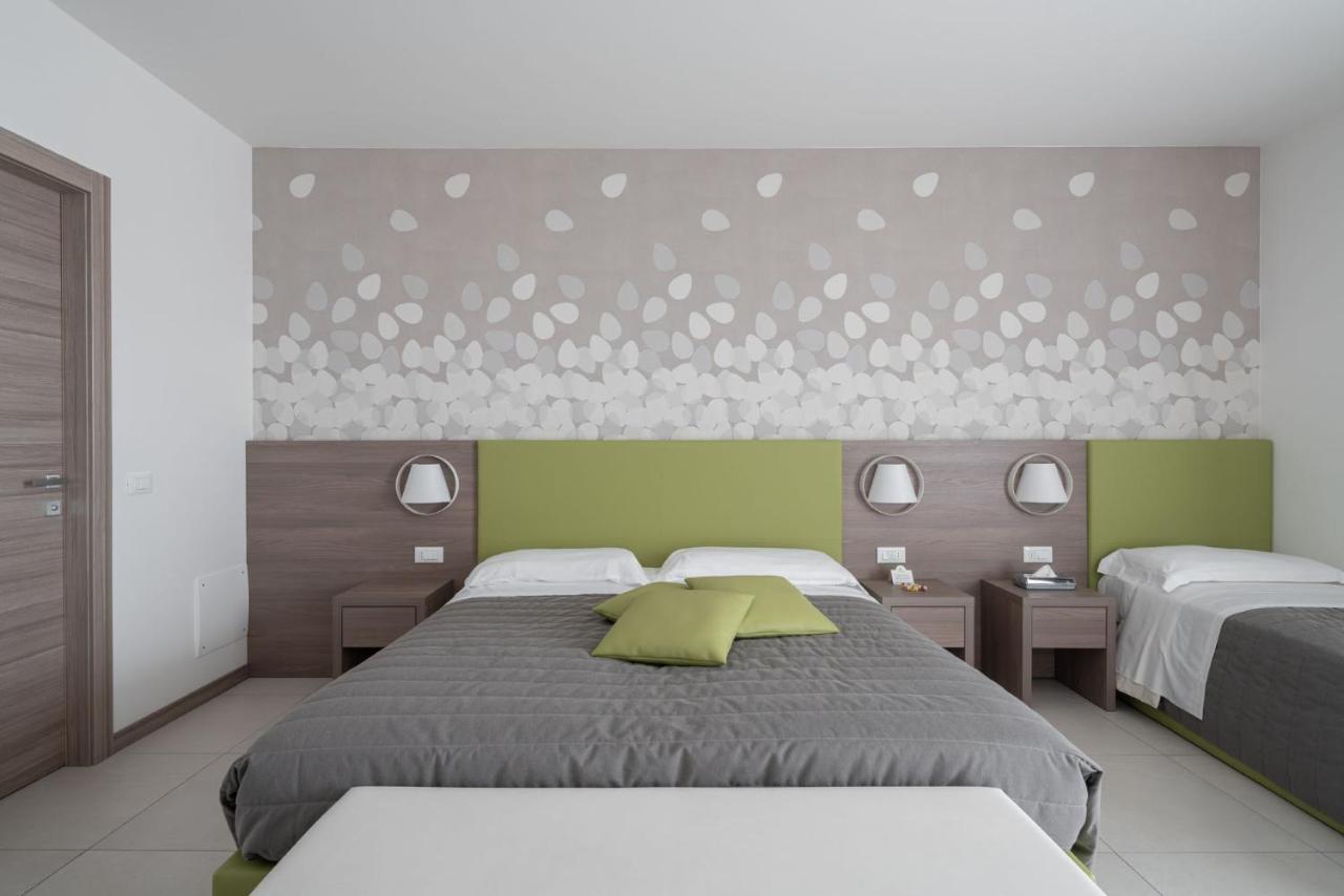 Hotel Iris Jesolo Buitenkant foto