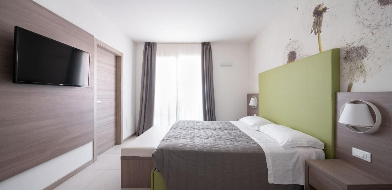 Hotel Iris Jesolo Buitenkant foto