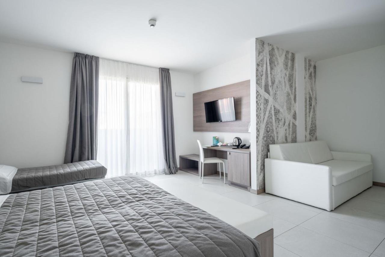 Hotel Iris Jesolo Buitenkant foto