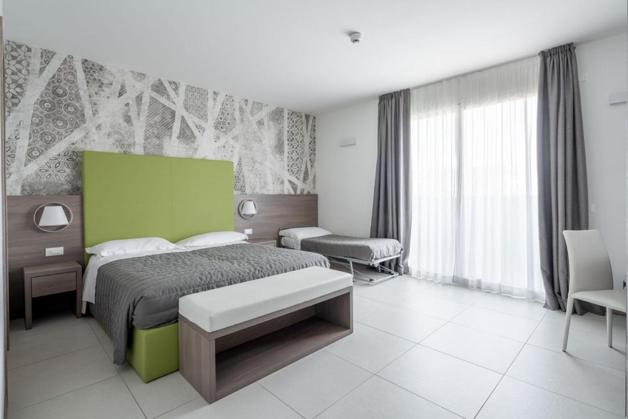 Hotel Iris Jesolo Buitenkant foto