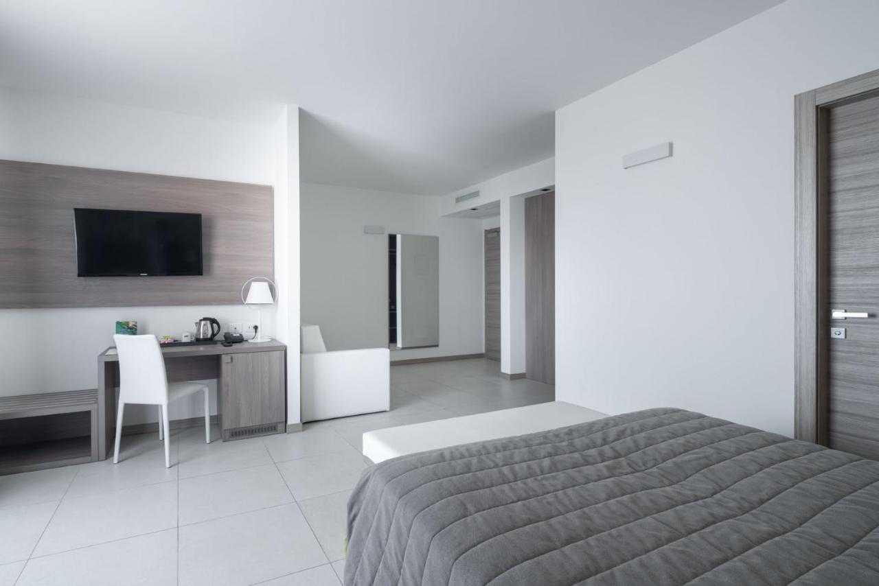 Hotel Iris Jesolo Buitenkant foto