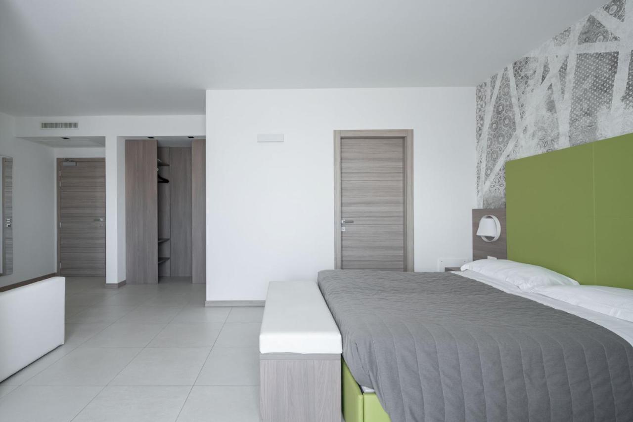 Hotel Iris Jesolo Buitenkant foto